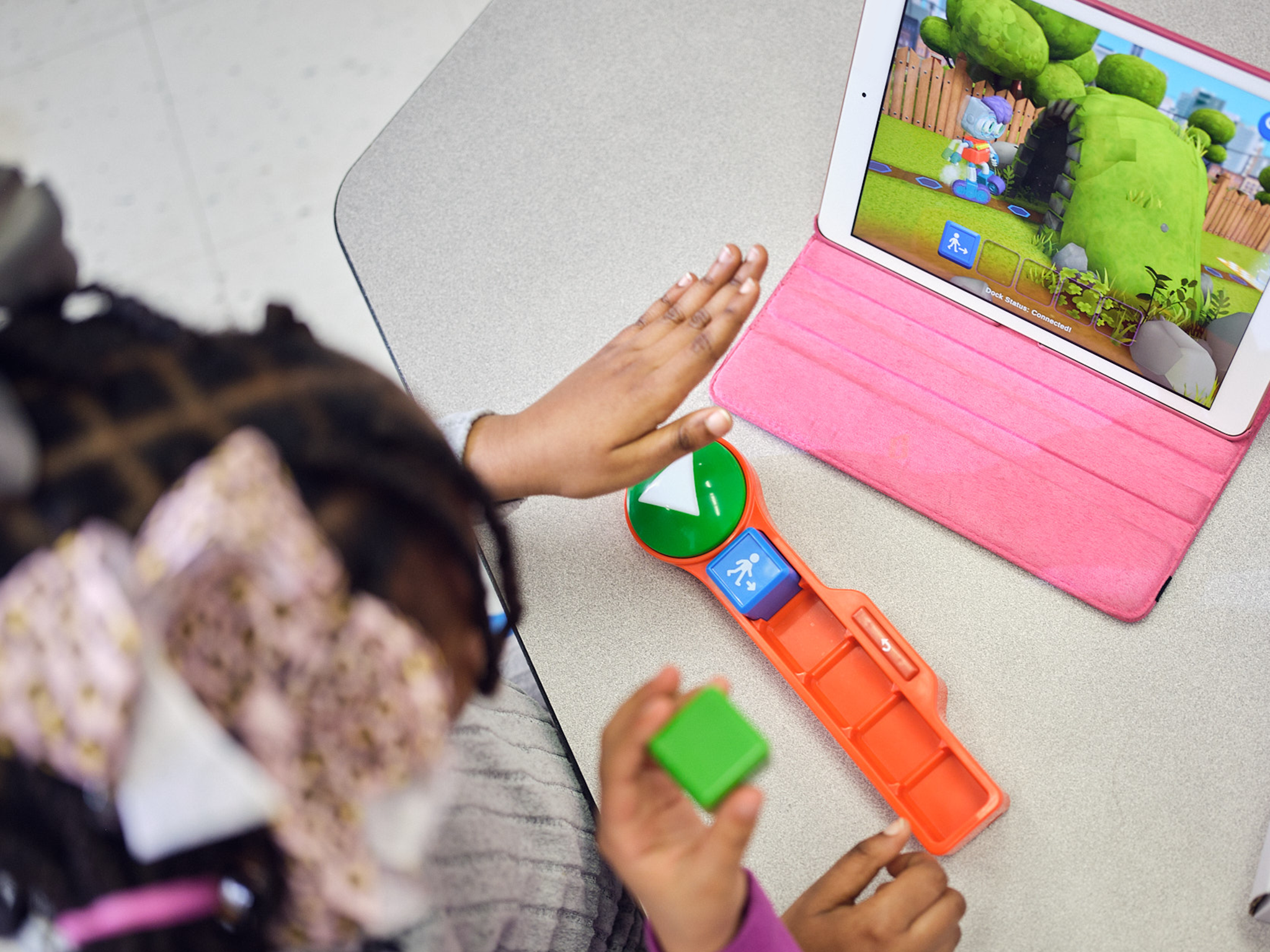 Mia & Codie Dock-n-Blocks Set (Family Edition)